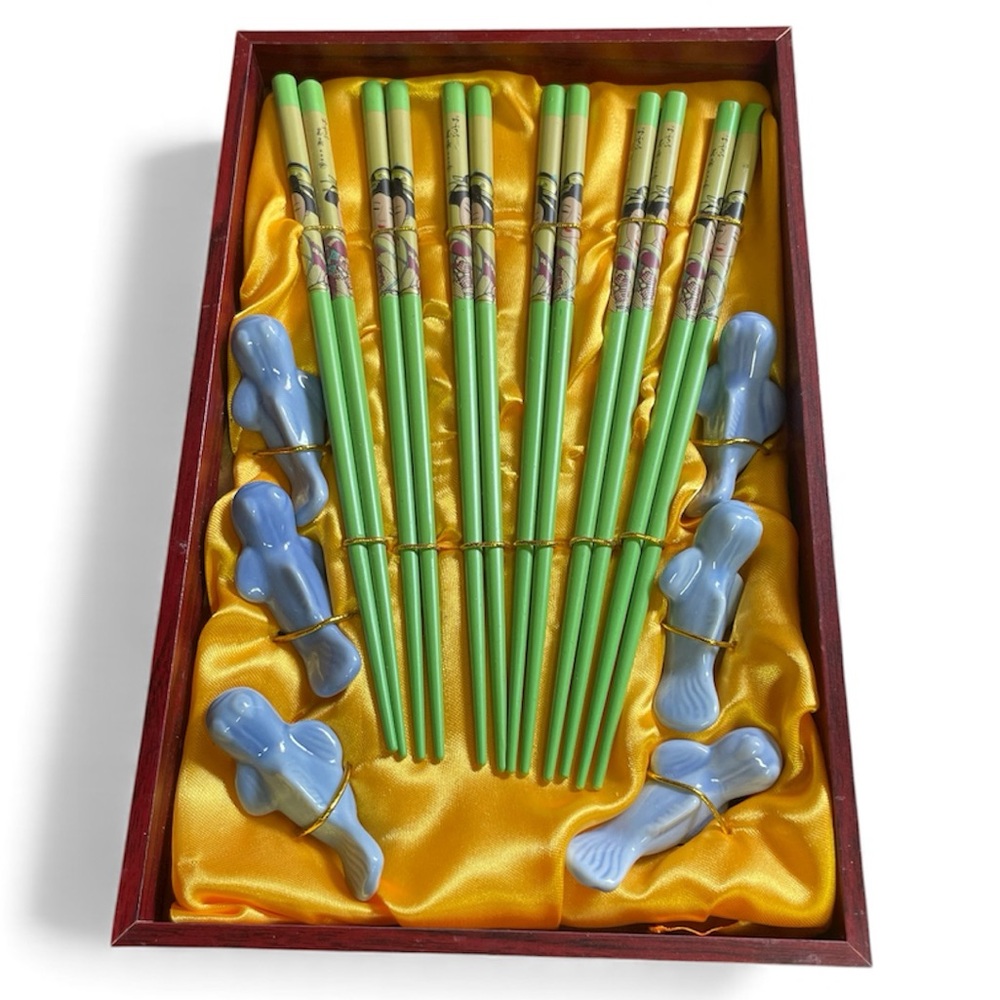Source Unknown Green and Blue Chopstick Set New Without tags